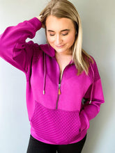 Load image into Gallery viewer, rts: FOREVER3AM BRANDED QUINN QUILTED HALF ZIP PULLOVERS