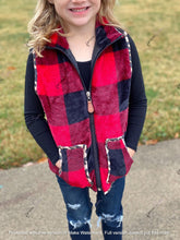 Load image into Gallery viewer, RTS: Mommy &amp; Me Plaid &amp; leopard Vests *