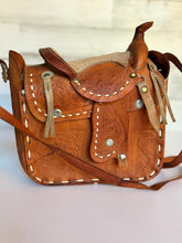Load image into Gallery viewer, Vintage Saddle Purse