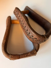 Load image into Gallery viewer, Vintage Stirrup Set