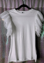 Load image into Gallery viewer, White Ribbed Ruffle Sleeve Top