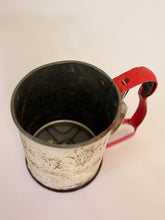 Load image into Gallery viewer, Red/White Sifter