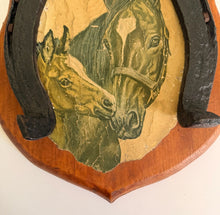 Load image into Gallery viewer, Heavy Horseshoe Horse/Foal Plaque