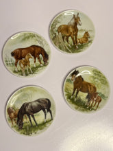Load image into Gallery viewer, 4 Mini Horse Plates