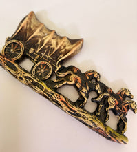 Load image into Gallery viewer, Horse &amp; Wagon Chalkware Hanging