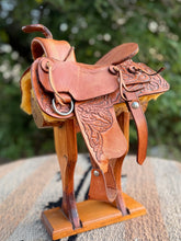 Load image into Gallery viewer, 10" Sample Saddle