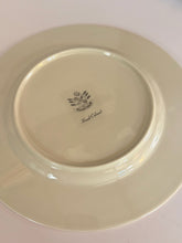Load image into Gallery viewer, Hereford Plate
