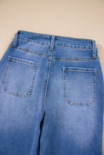 Load image into Gallery viewer, Cropped High Rise Wide Leg Jeans