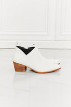 Load image into Gallery viewer, MMShoes Trust Yourself Embroidered Crossover Cowboy Bootie in White